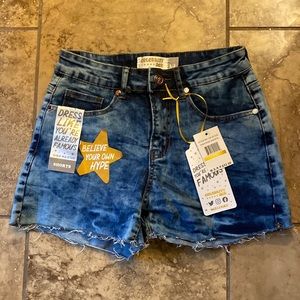 NWT Women’s High Rise Shirts by Celebrity Ace. Size 3/4